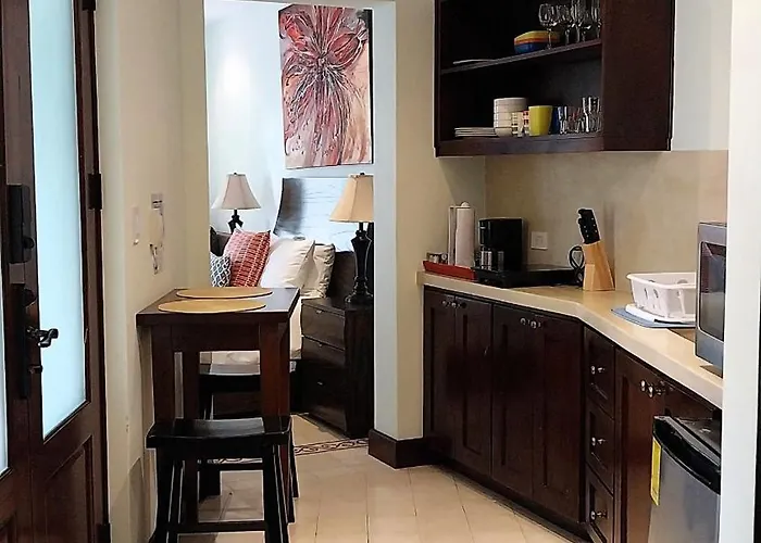 Catalinas - Cazenovia Centrally Located, Short Walk To Apartamento Playa Danta